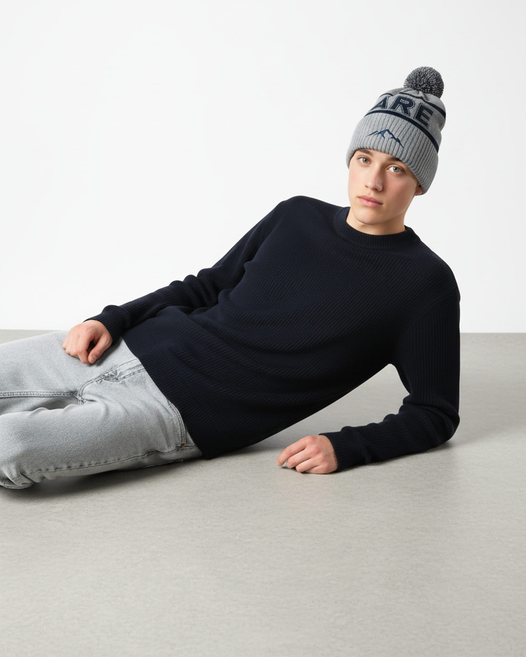 Åre Mössa Grå med Tofs