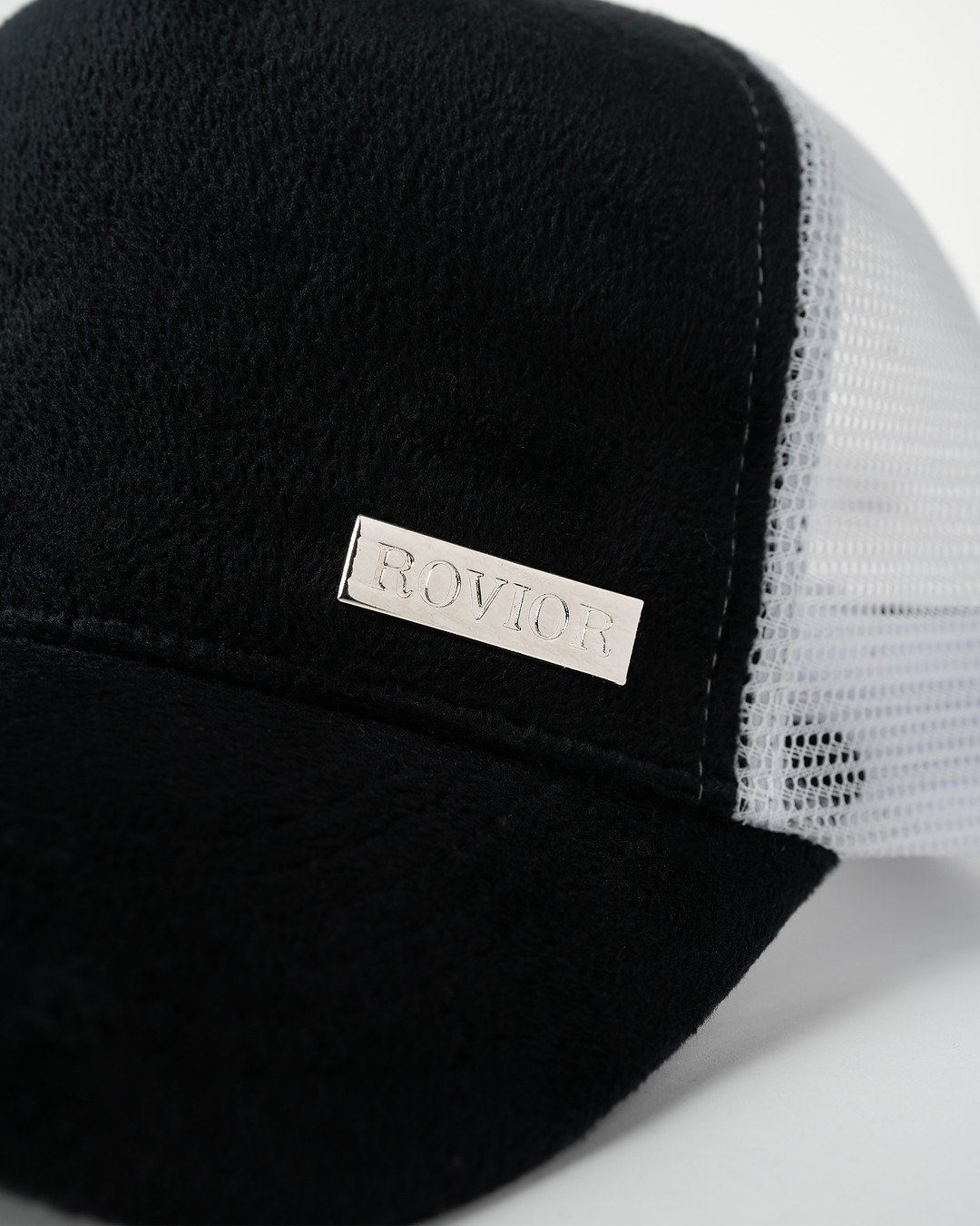 Metaluxe Velvet Cap - Black & White