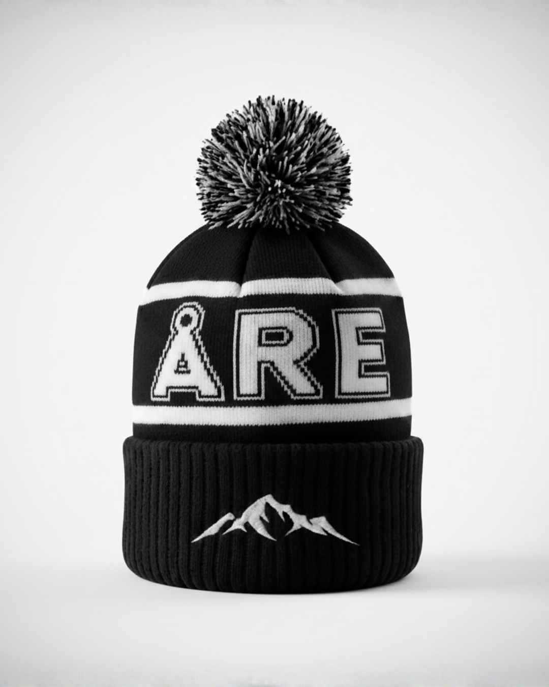 Åre Mössa Svart med Tofs